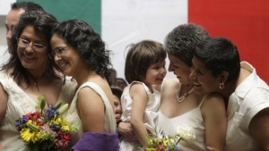 2008-bodas gay