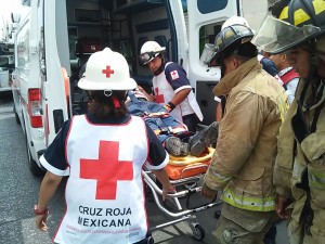 Rescate Cruz Roja Tampico edificio 1403-2016