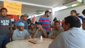 trabajadores de posco se reunen con autoridades (2)