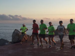 pablo-carrillo-corre-en-el-malecon-de-playa-miramar