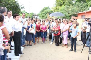 magdalena-peraza-inicio-de-pavimentacion-tampico-2